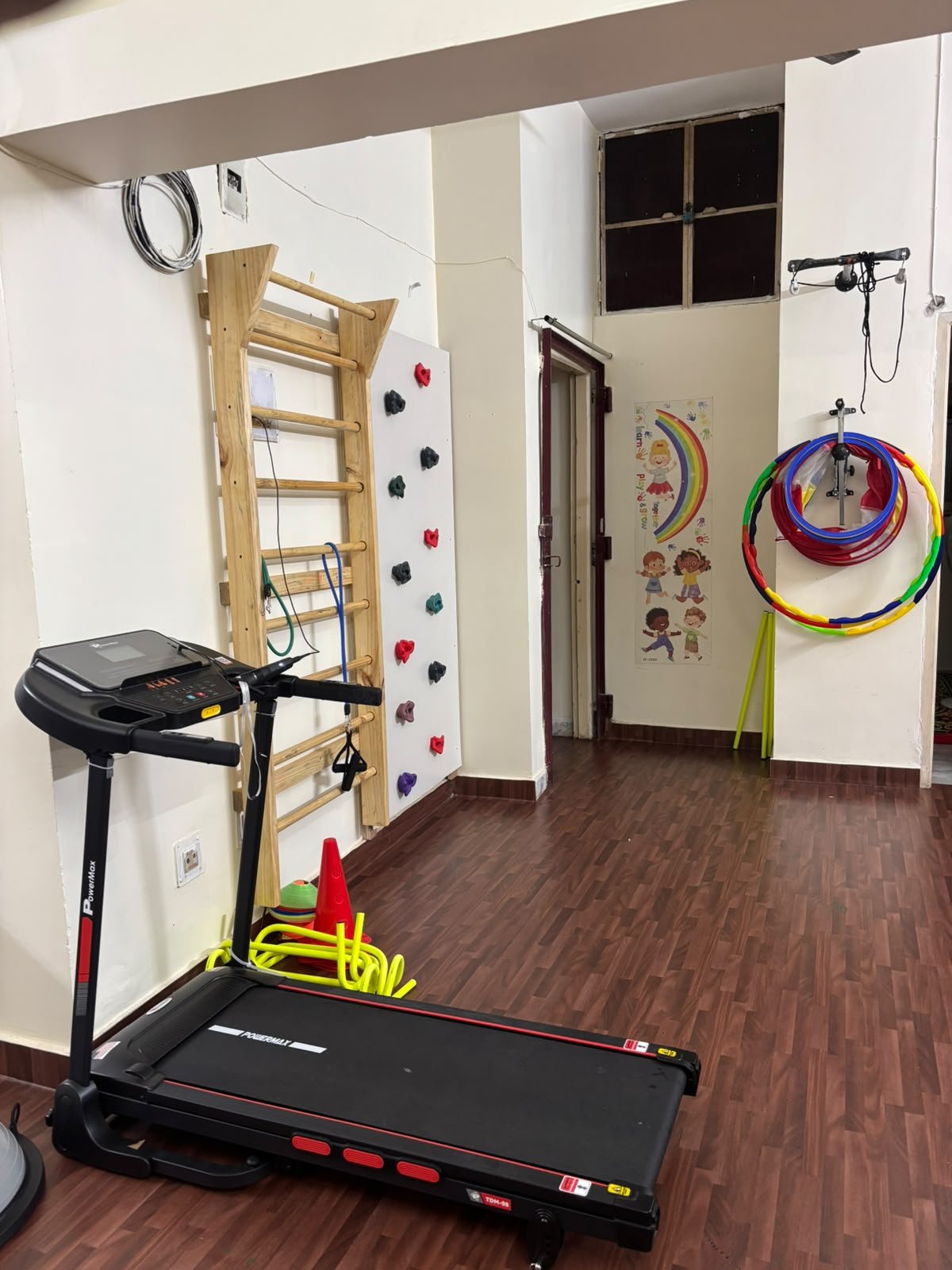 Happiness physiotherapy clinic space