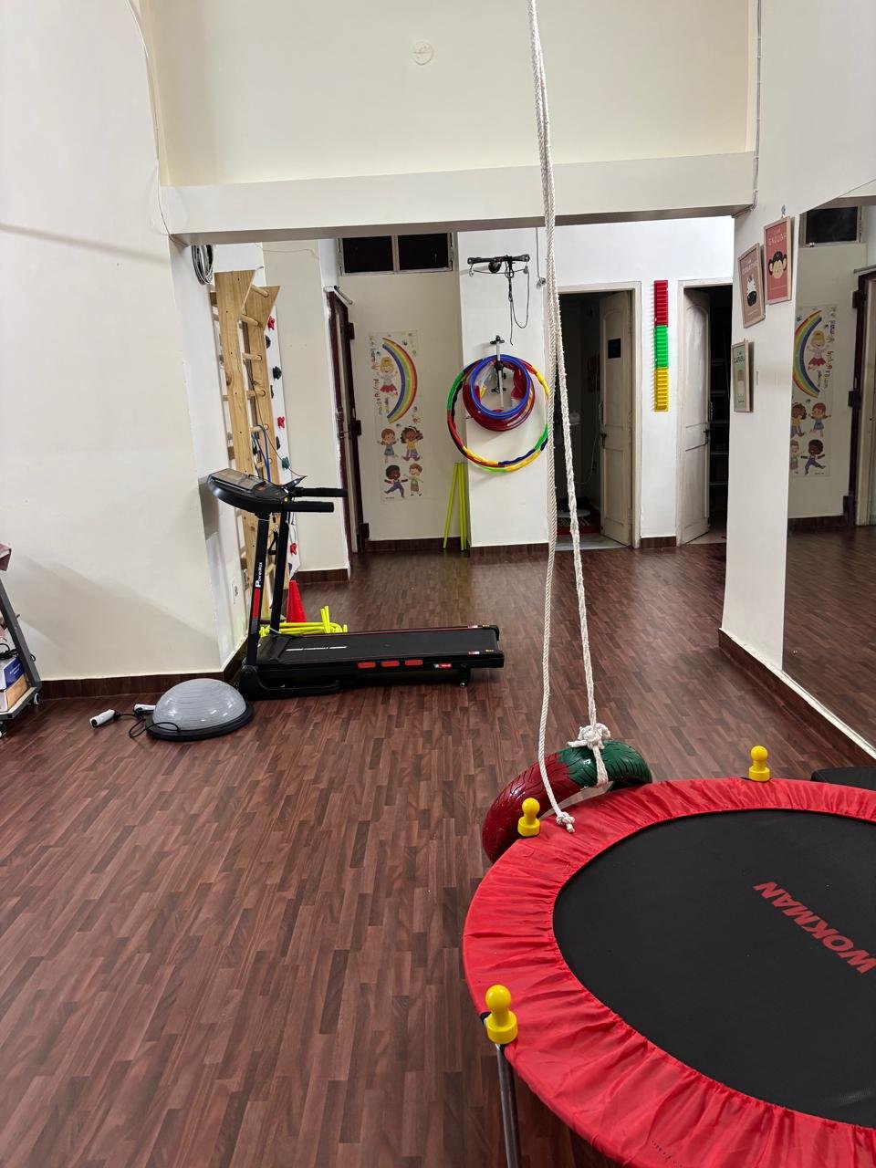 Happiness physiotherapy clinic space